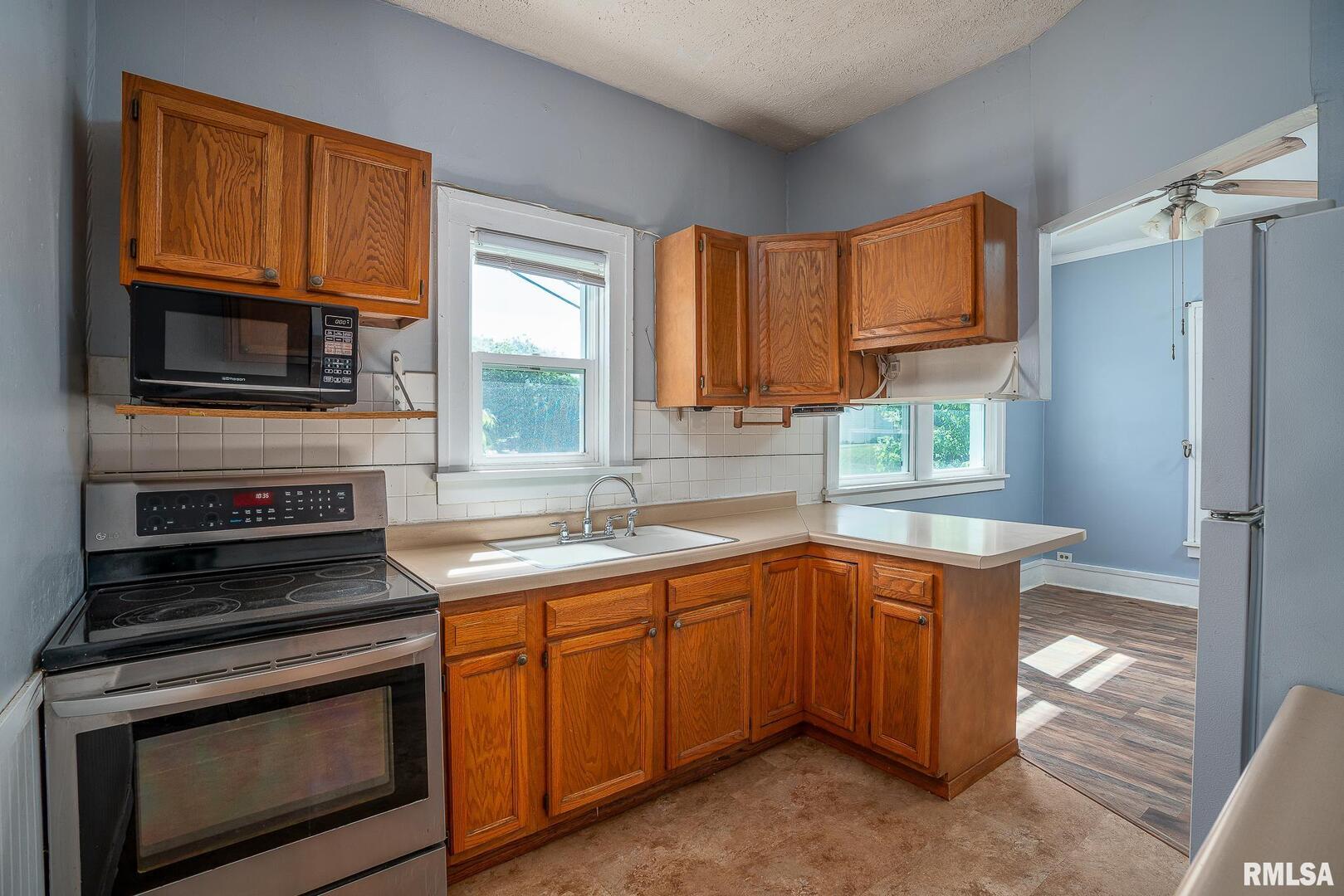 2721 11TH Avenue Unit: B
