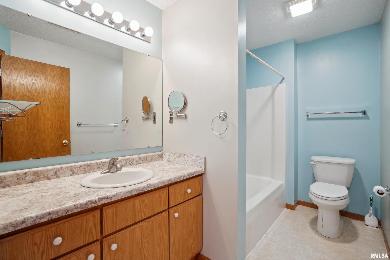 4165 MALLARD Court Unit: 11