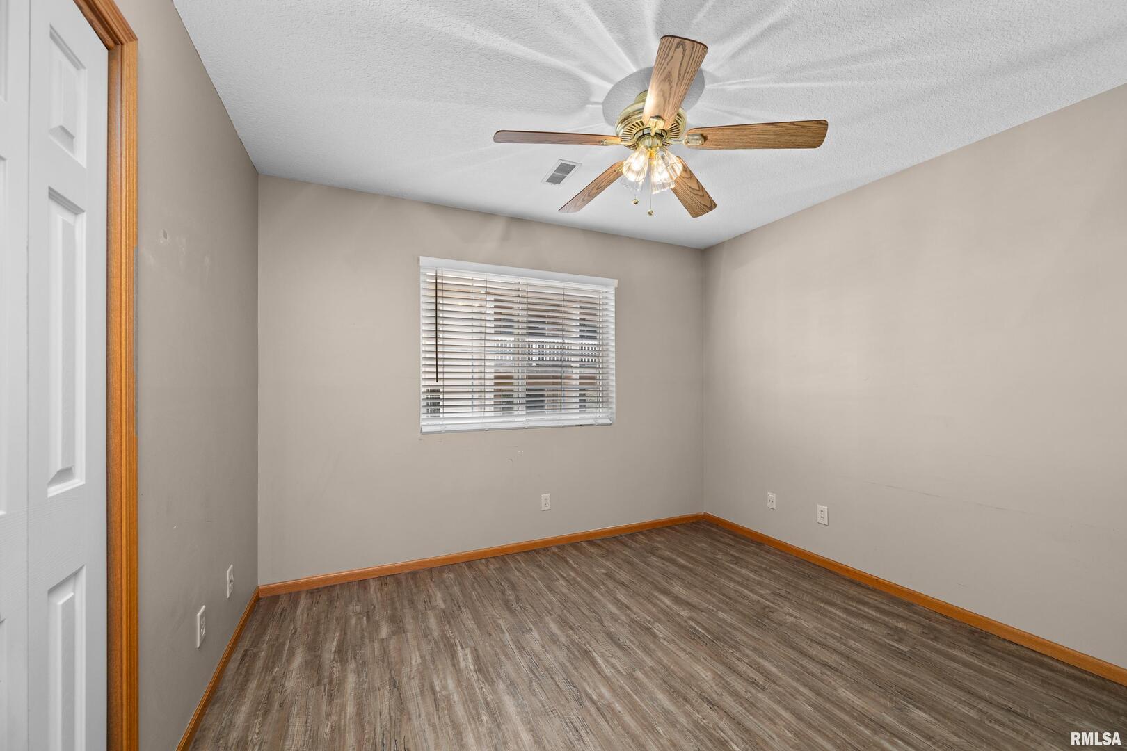3814 CREEK HILL Drive