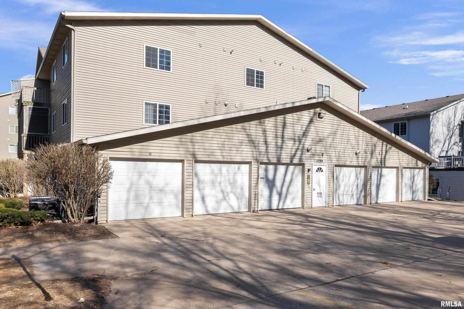 3814 CREEK HILL Drive