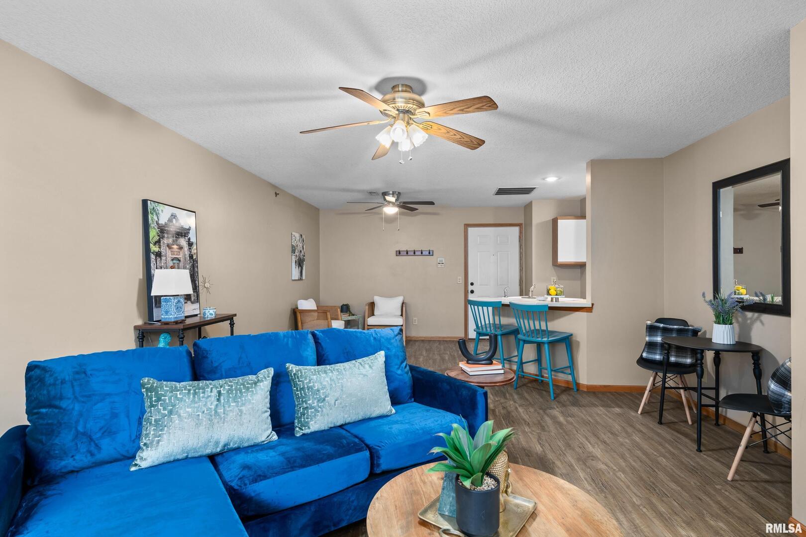 3814 CREEK HILL Drive