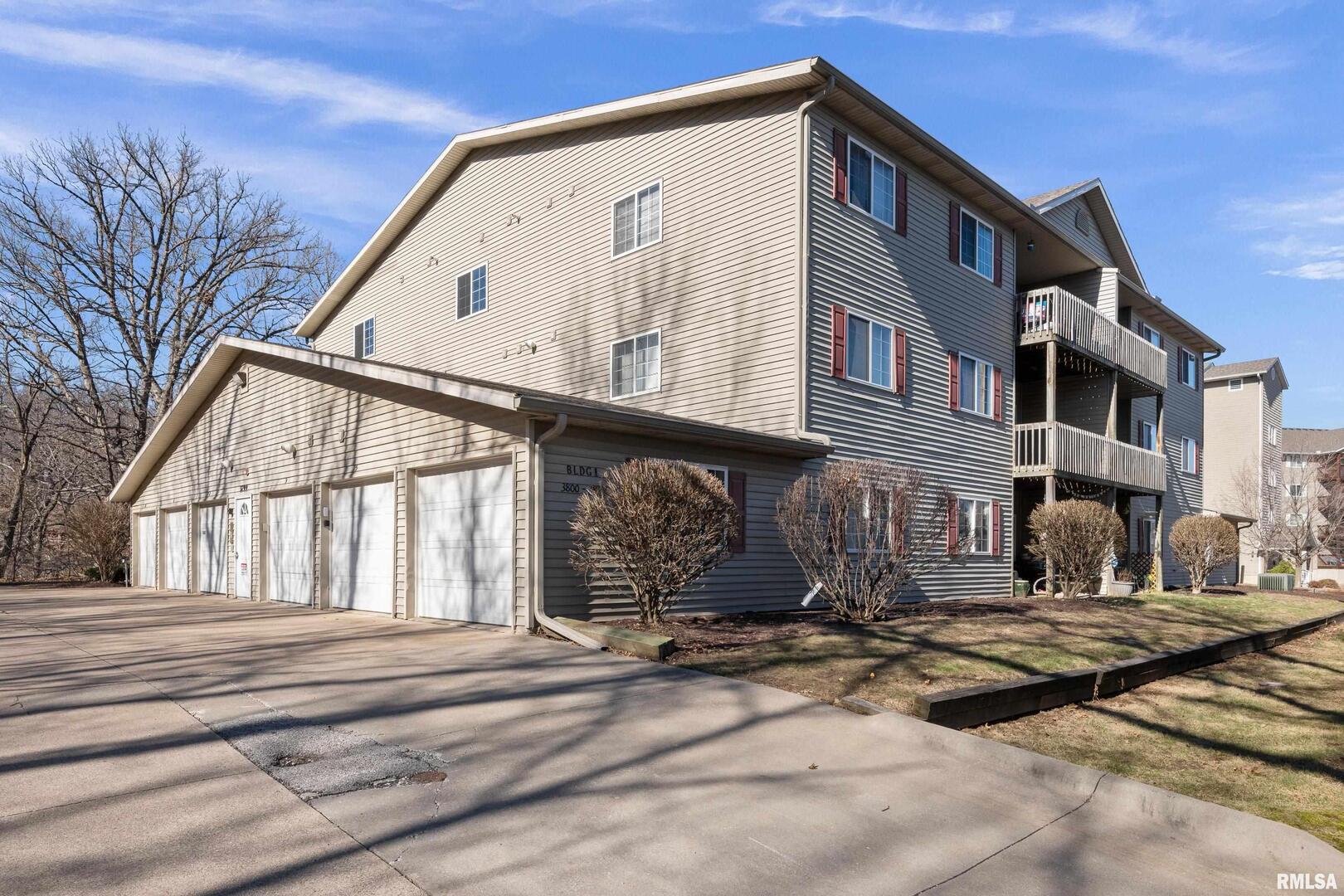 3814 CREEK HILL Drive
