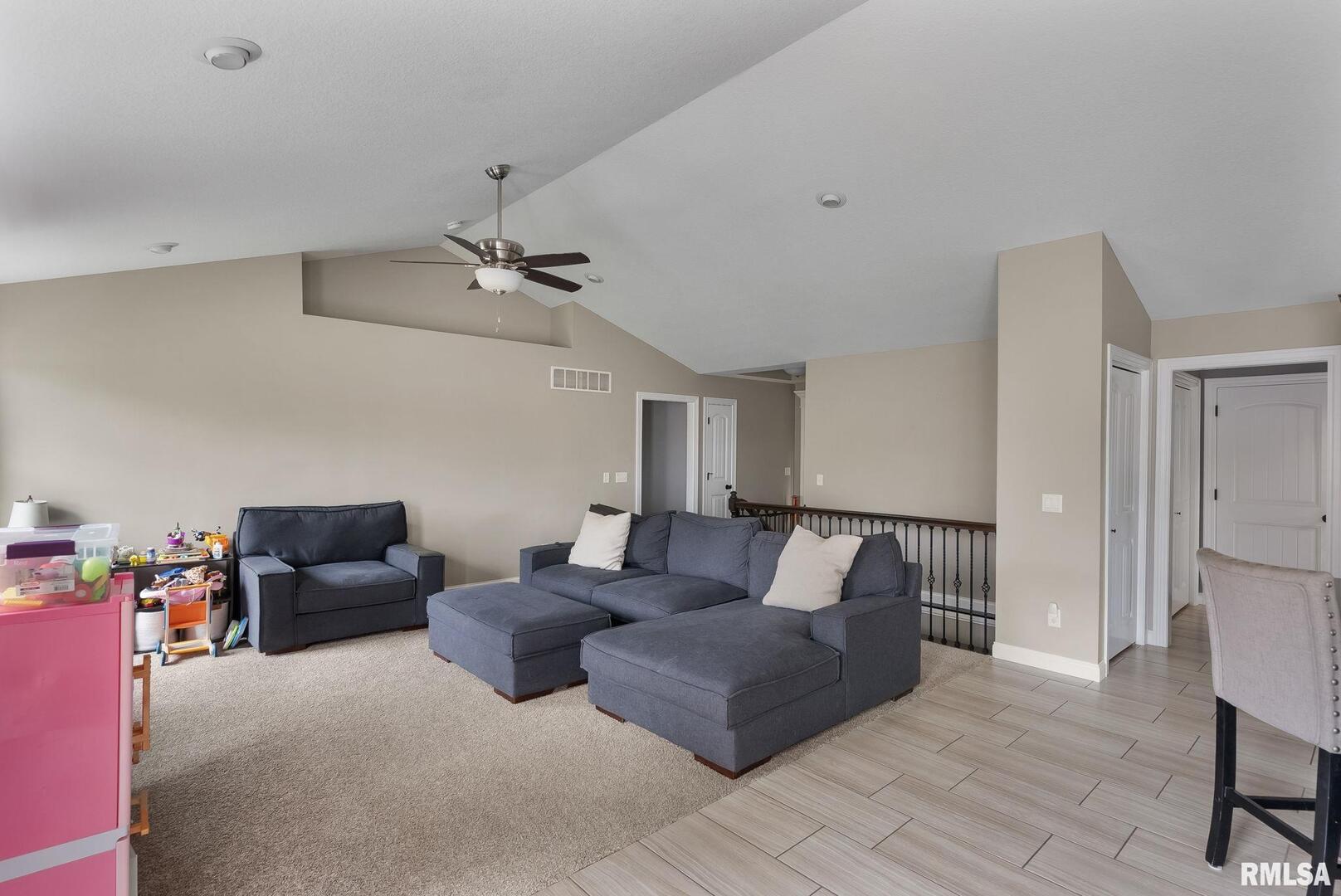 1625 W 71ST Street