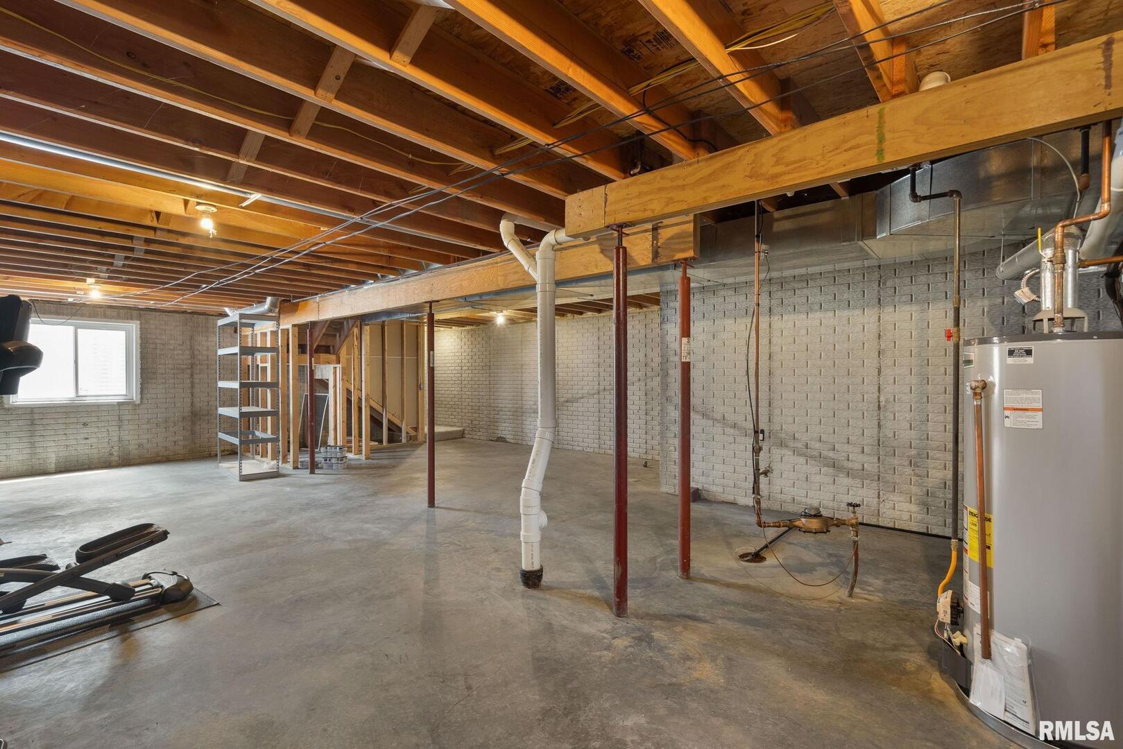 5817 WOODLAND Avenue