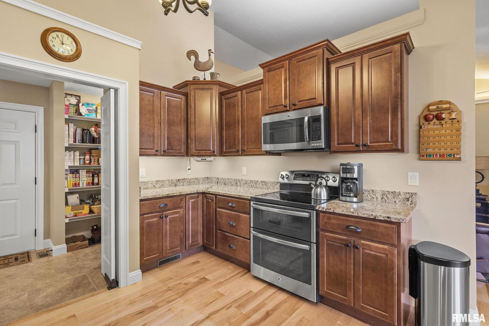 3608 Glengevlin Way