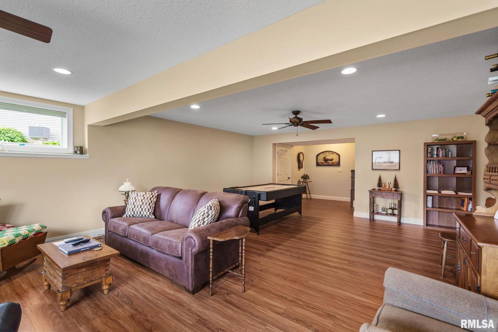 3608 Glengevlin Way