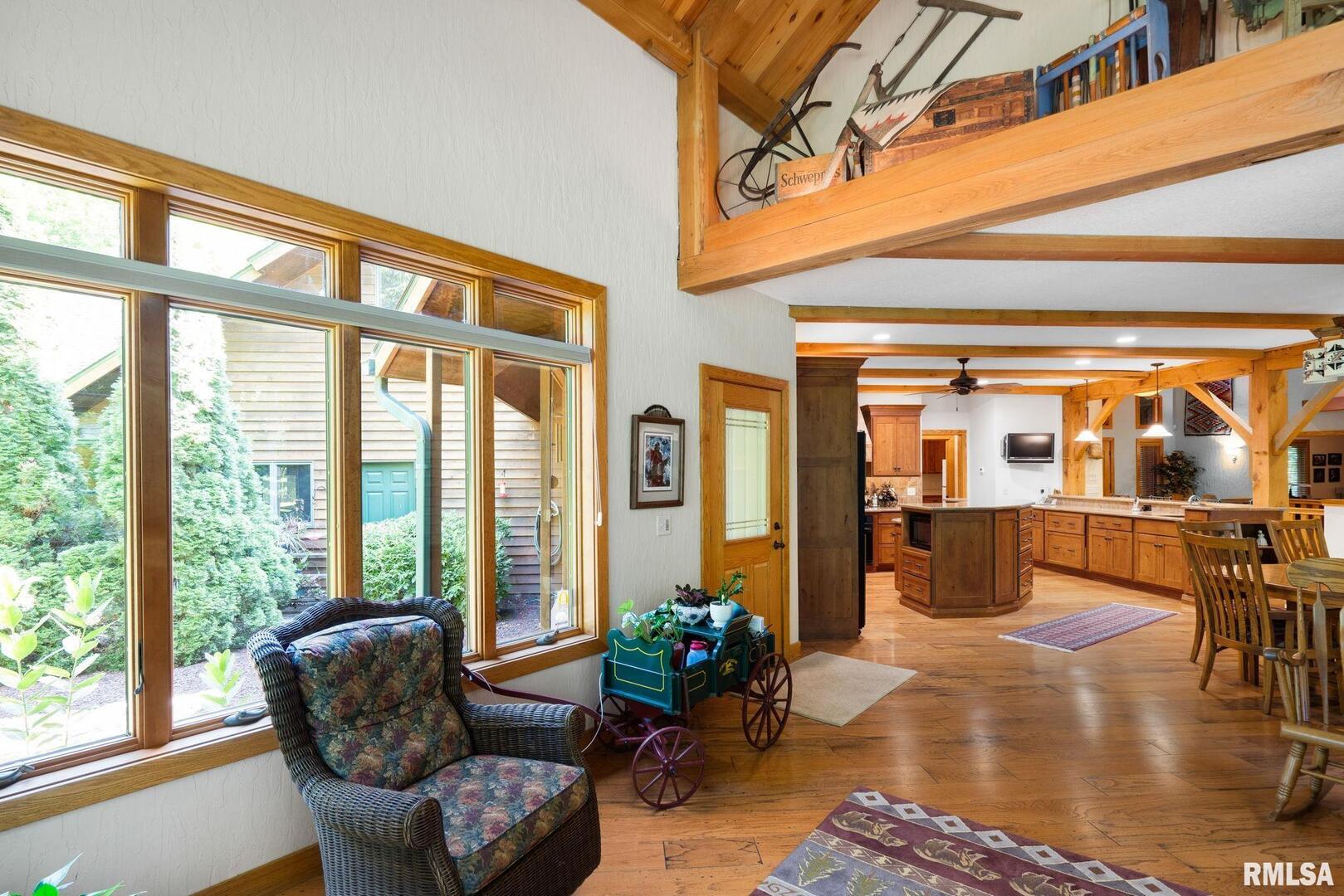 7 AUTUMN CREEK Drive