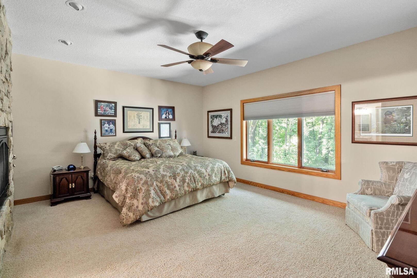 7 AUTUMN CREEK Drive