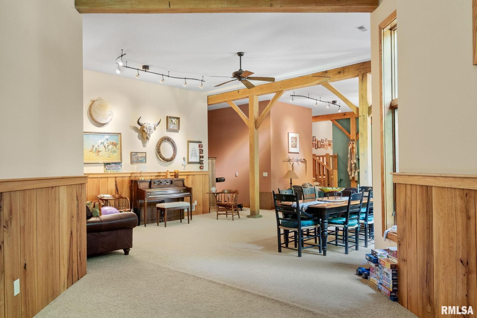 7 AUTUMN CREEK Drive