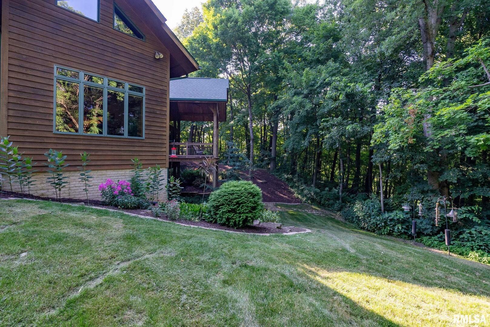 7 AUTUMN CREEK Drive