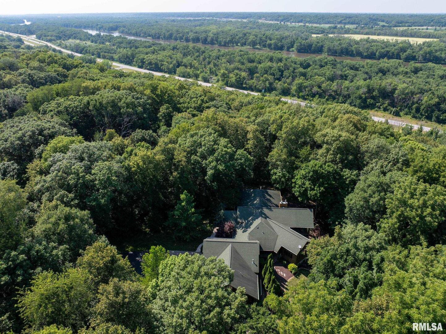 7 AUTUMN CREEK Drive