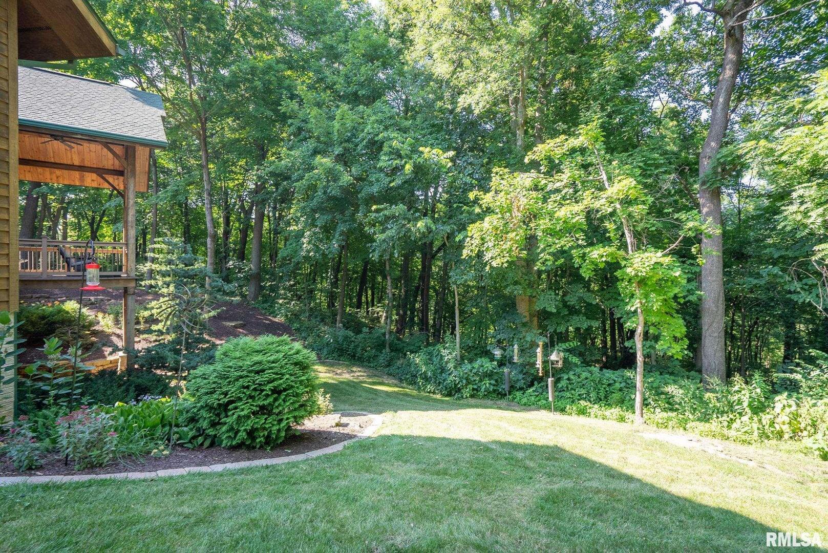 7 AUTUMN CREEK Drive