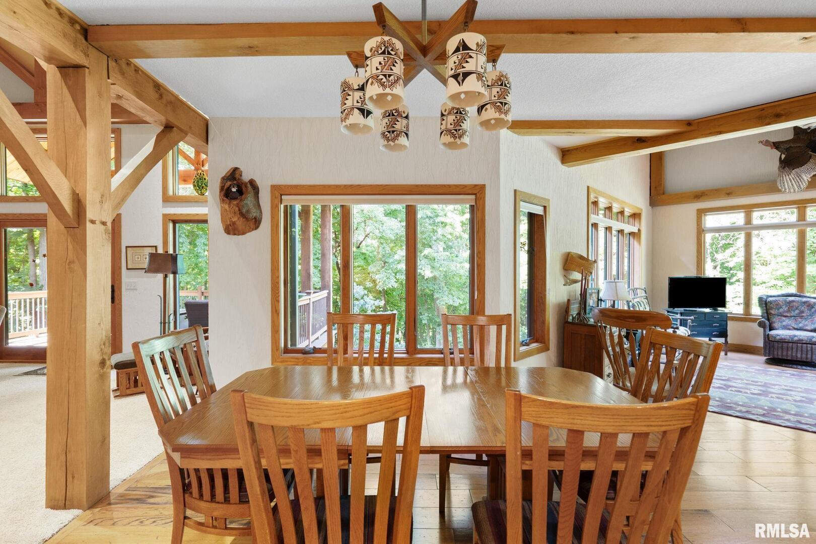 7 AUTUMN CREEK Drive