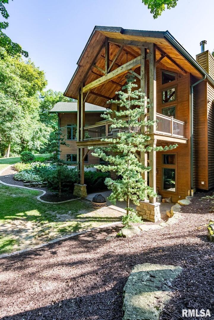 7 AUTUMN CREEK Drive