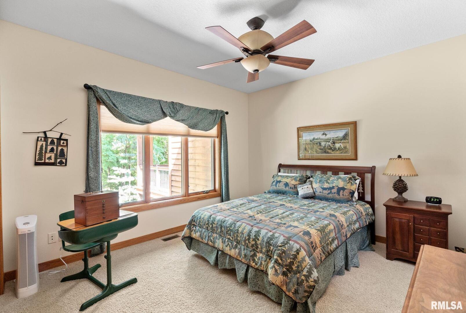 7 AUTUMN CREEK Drive