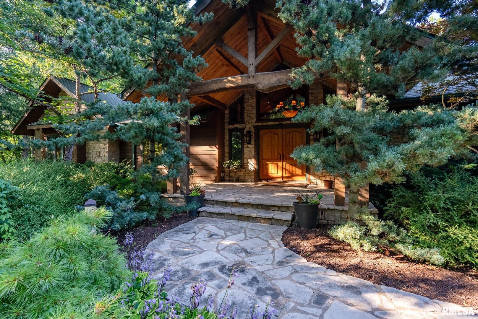 7 AUTUMN CREEK Drive