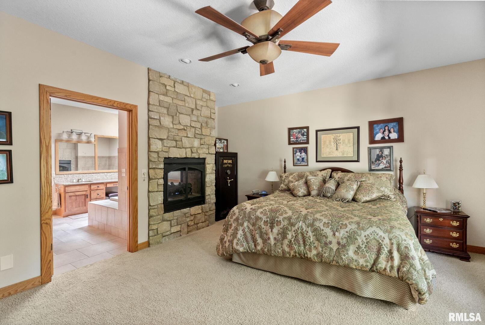 7 AUTUMN CREEK Drive