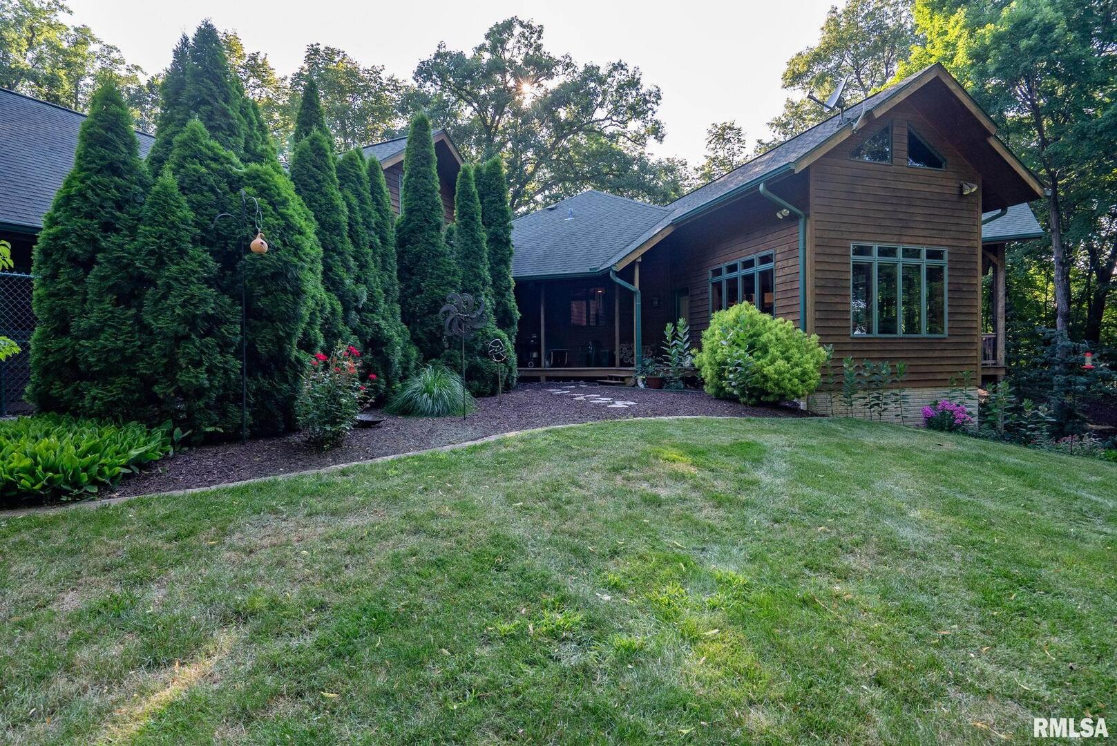 7 AUTUMN CREEK Drive