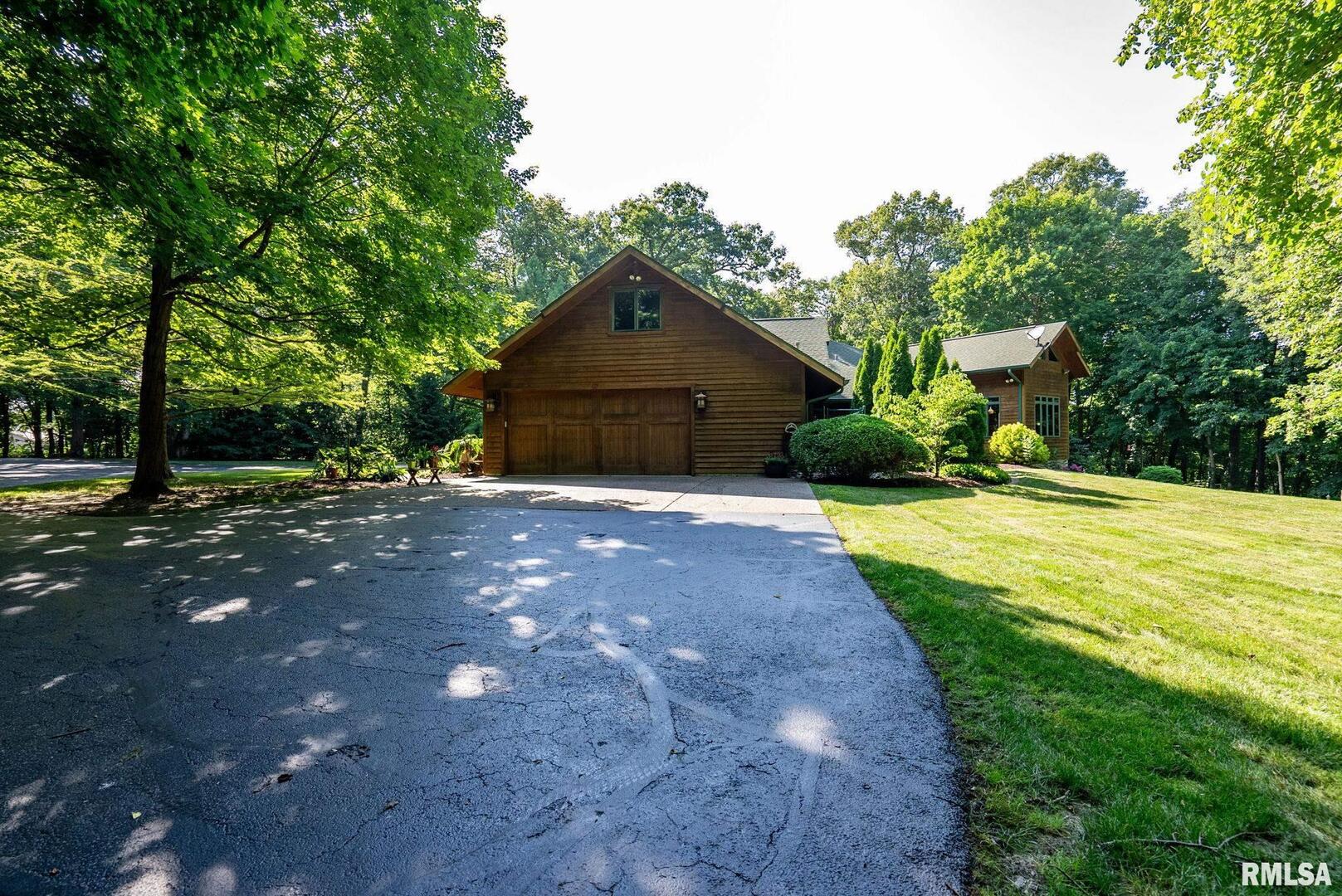 7 AUTUMN CREEK Drive