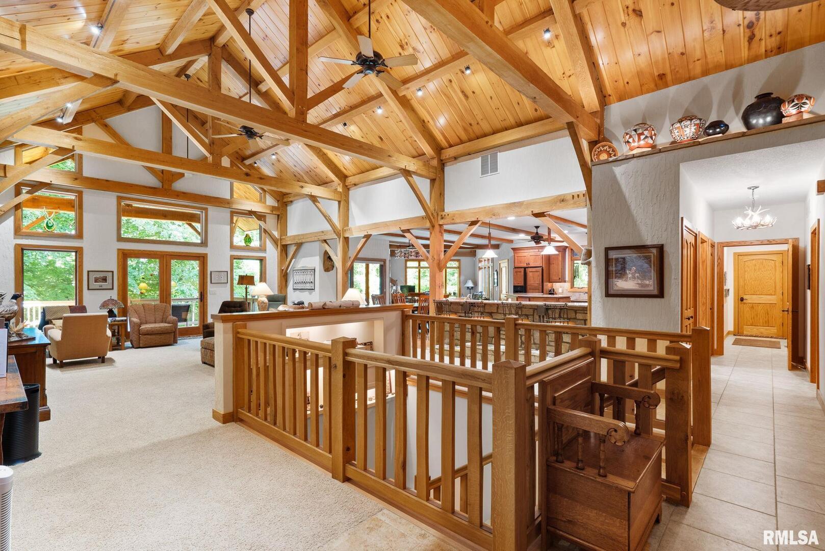 7 AUTUMN CREEK Drive