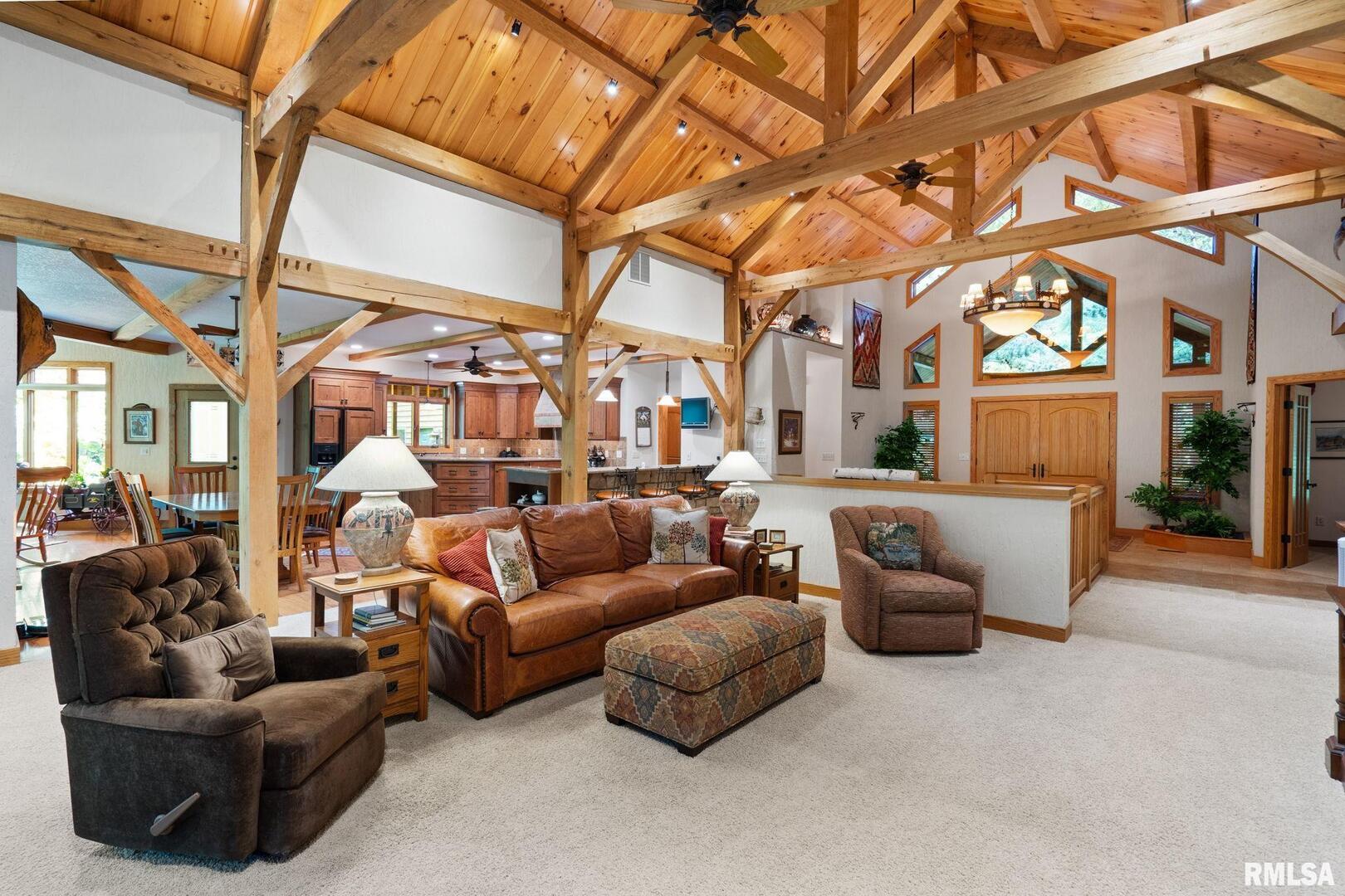 7 AUTUMN CREEK Drive