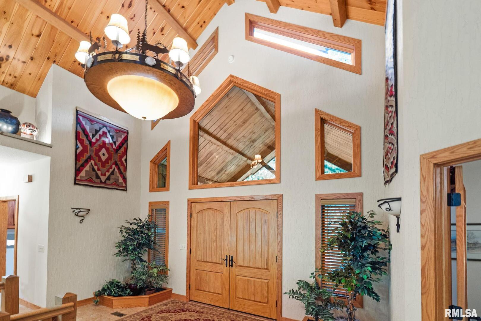 7 AUTUMN CREEK Drive