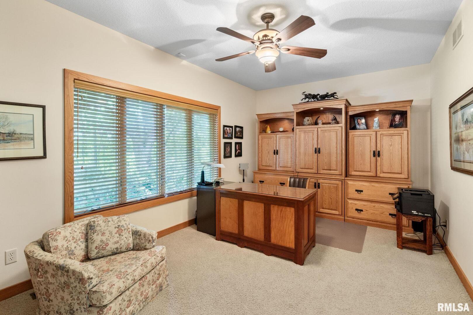 7 AUTUMN CREEK Drive