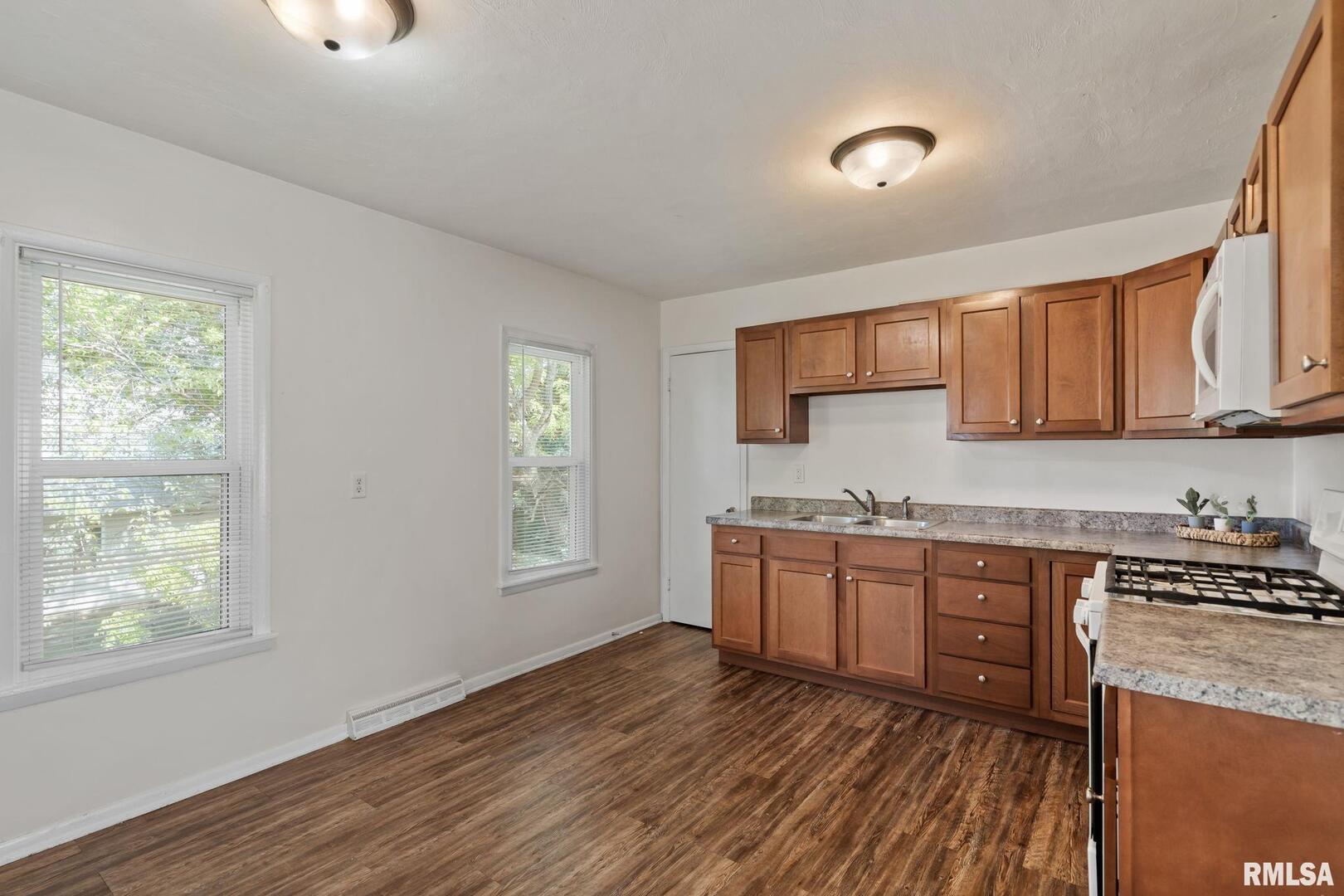18 RIVERVIEW Lane