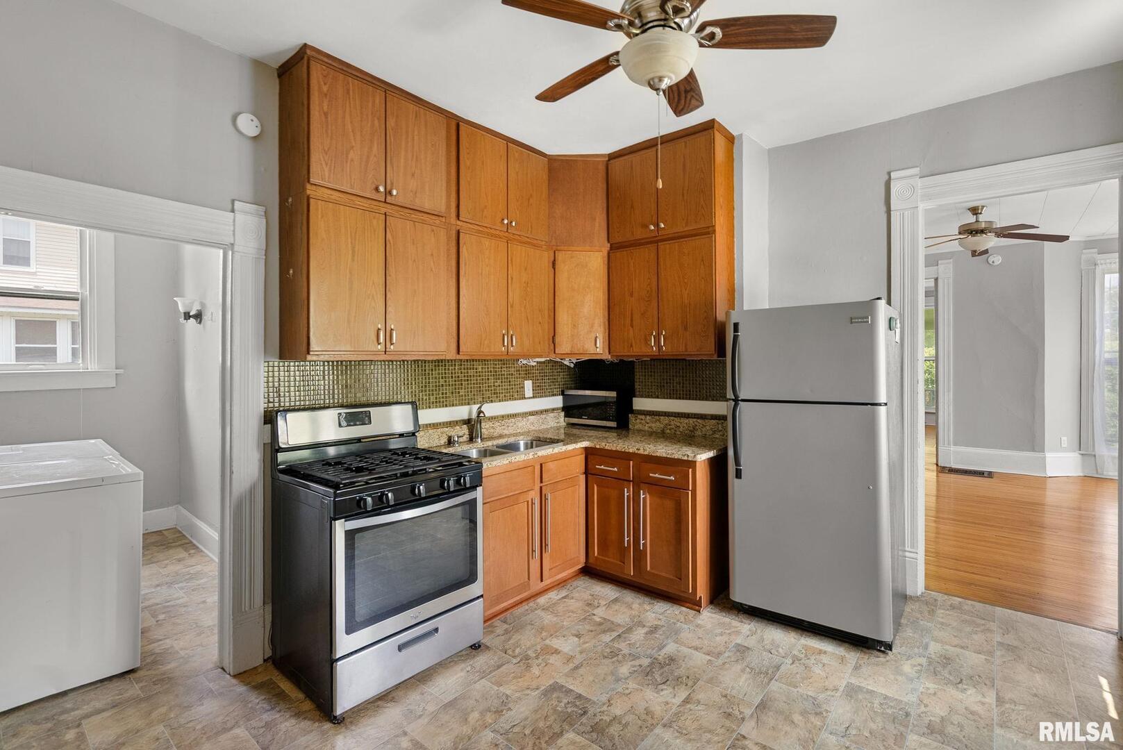 117 W 14TH Street