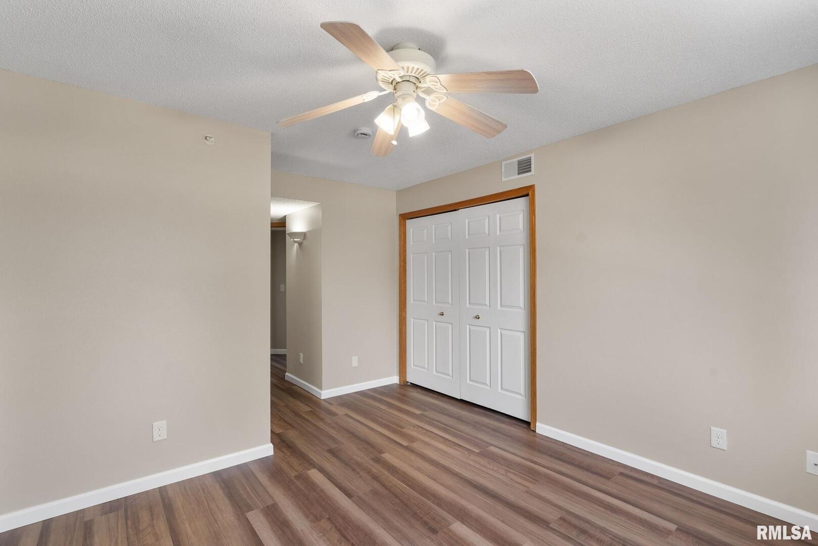 105 E PRICE Street