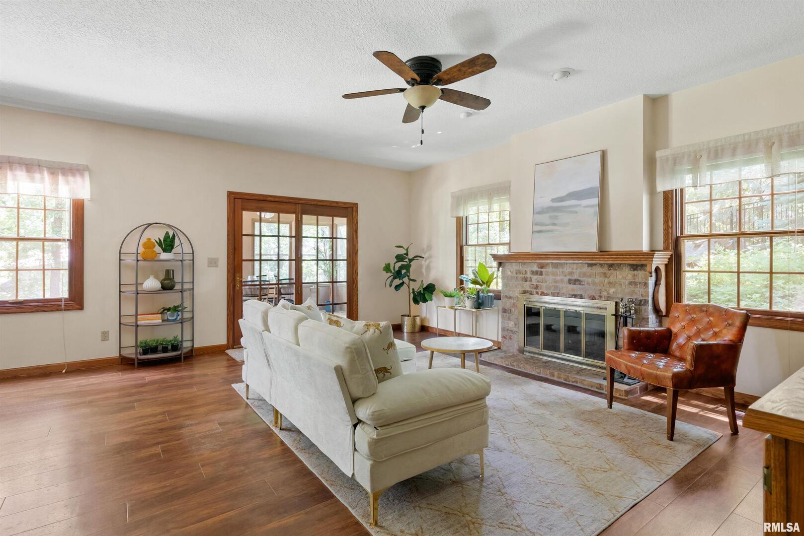 4589 PEPPERWOOD Lane