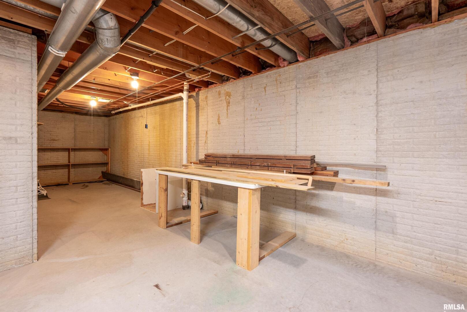 4589 PEPPERWOOD Lane