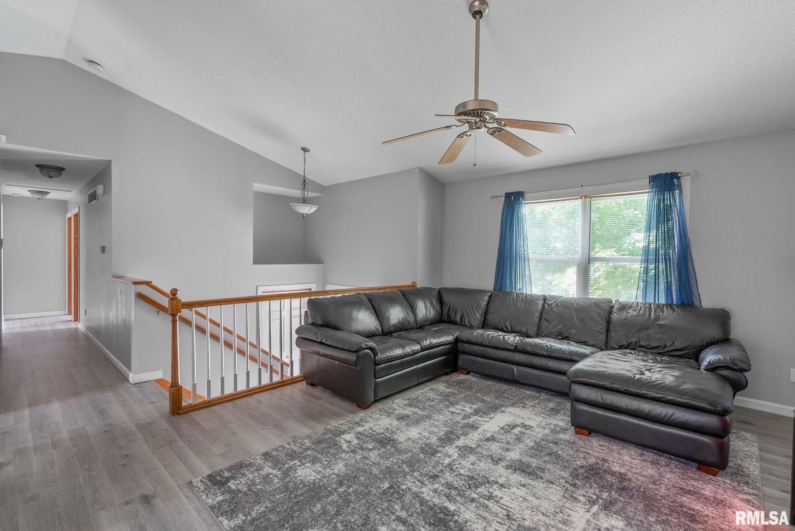 5809 HILLANDALE Road