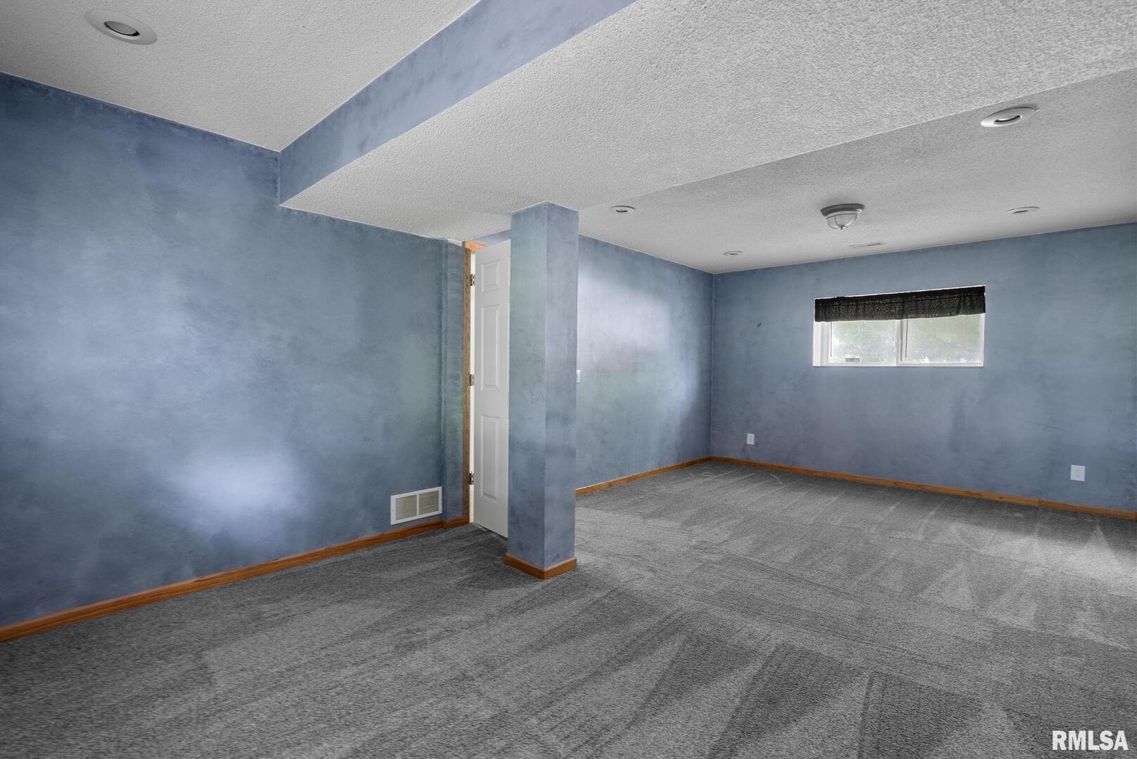 5809 HILLANDALE Road