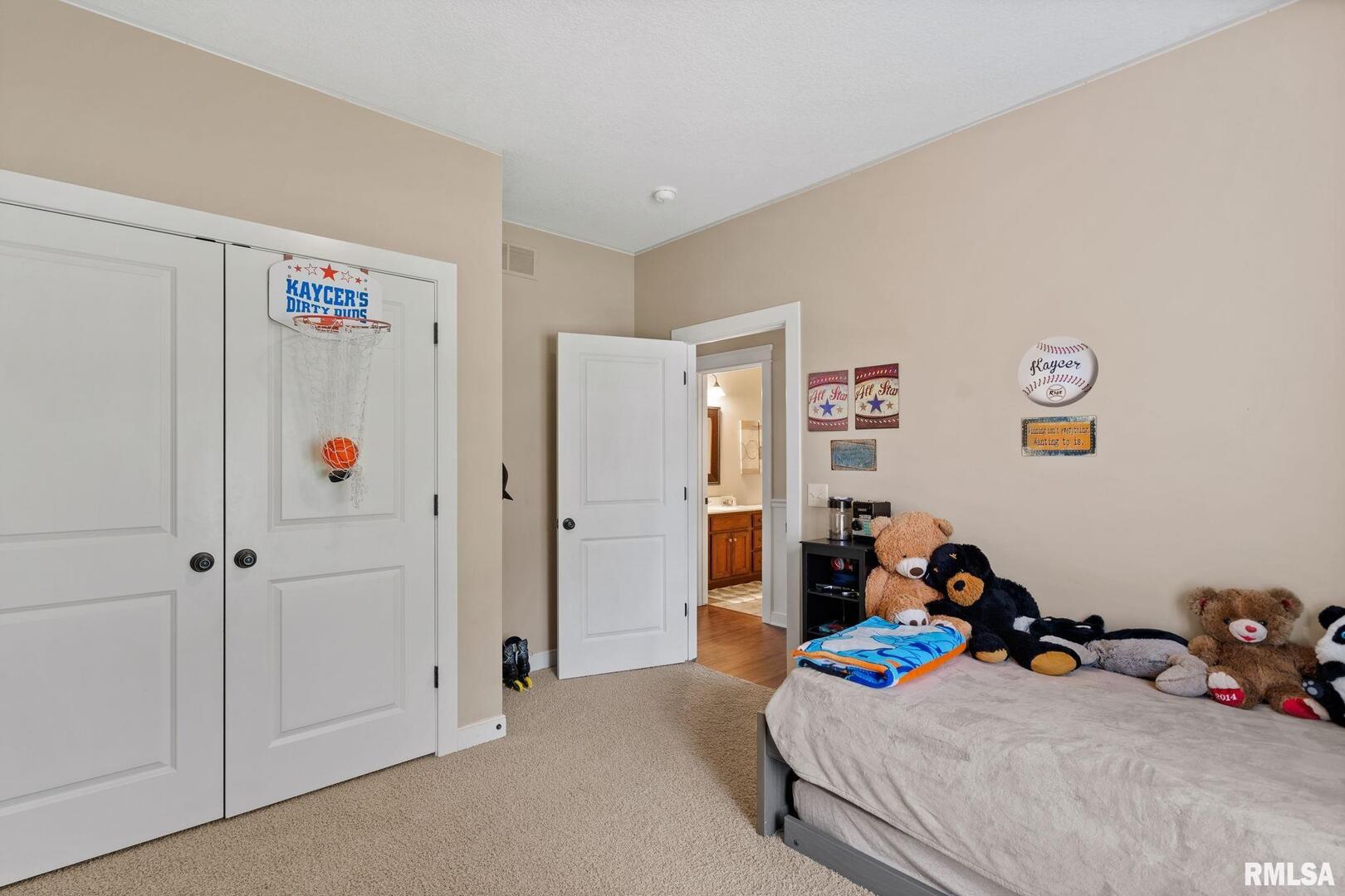 3484 FIELD SIKE Drive