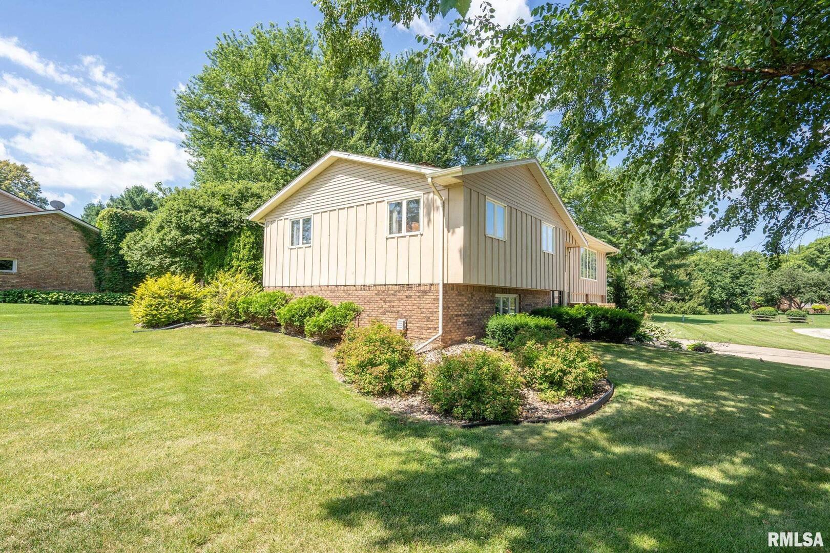 13 MARY LANE Court