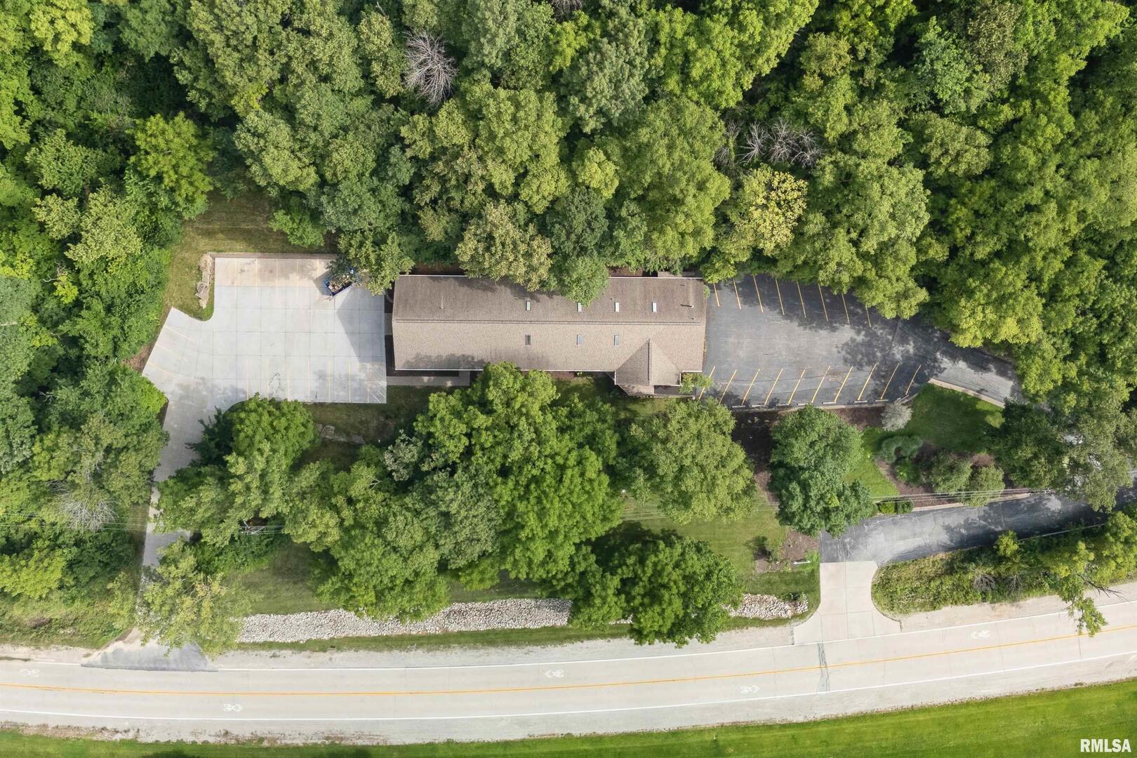 7601 JOHN DEERE Parkway