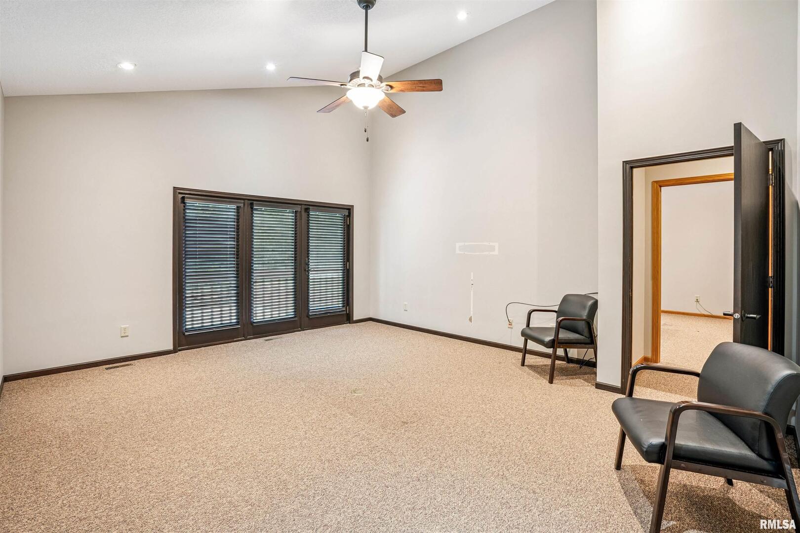 7601 JOHN DEERE Parkway