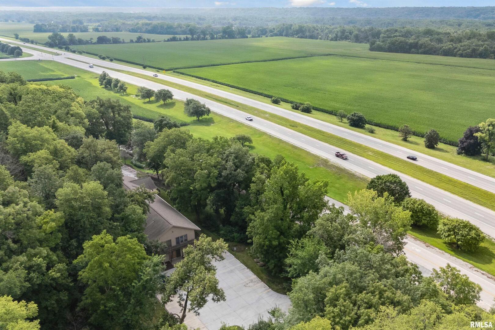 7601 JOHN DEERE Parkway