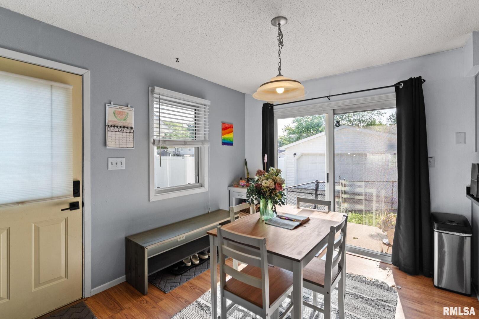 302 N 8TH Street