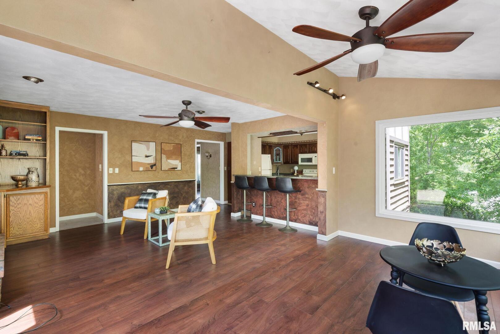 2906 27TH Avenue Unit: A