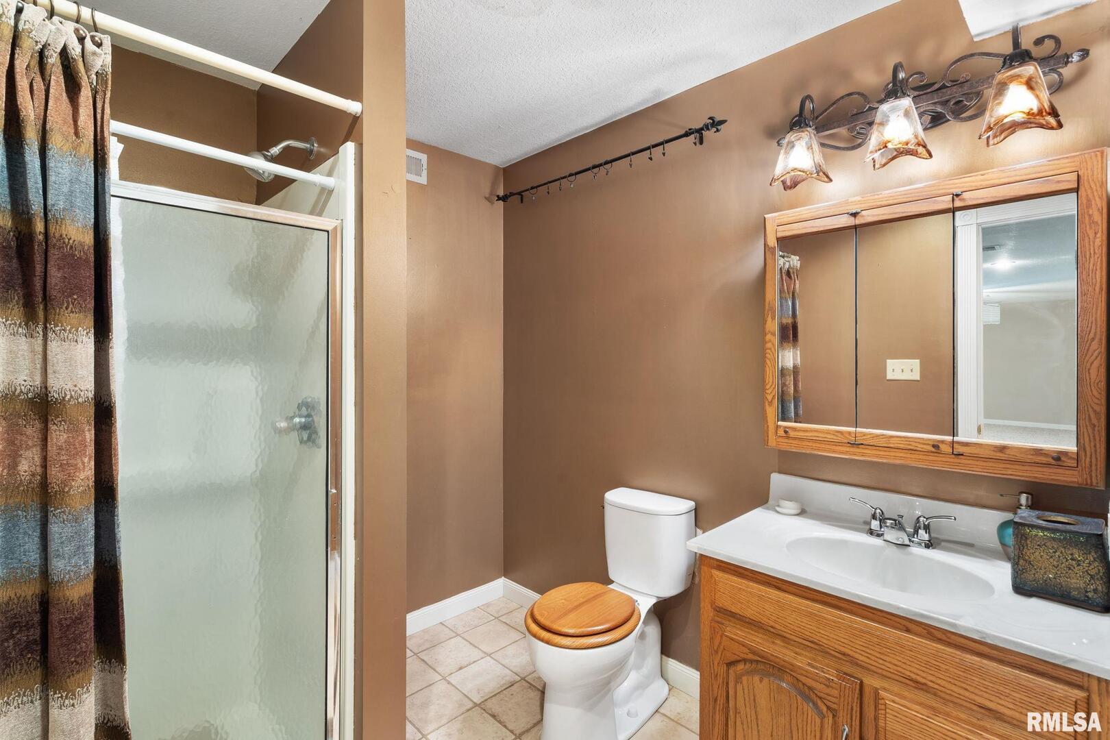 2906 27TH Avenue Unit: A