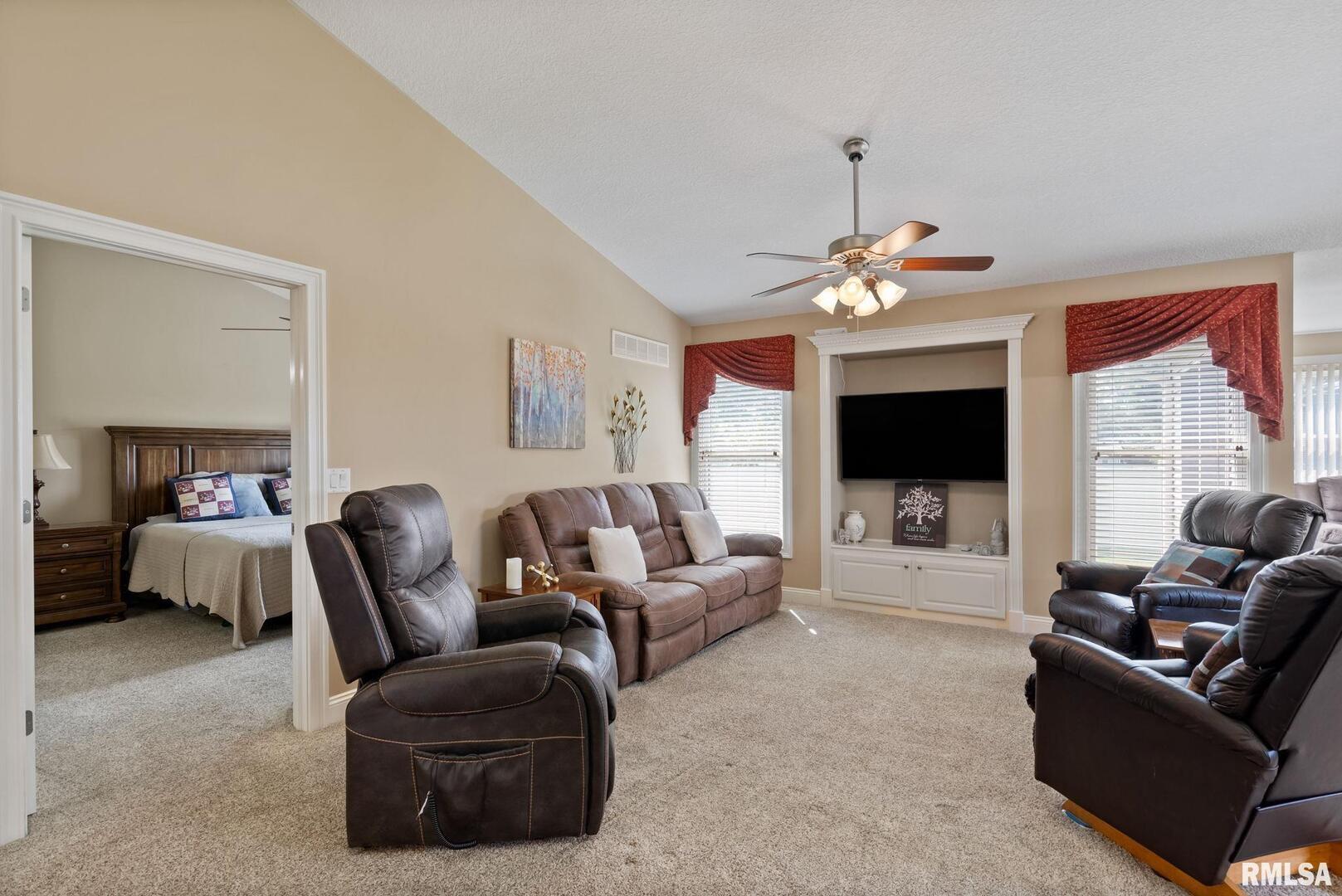 5442 NORTHWEST Circle