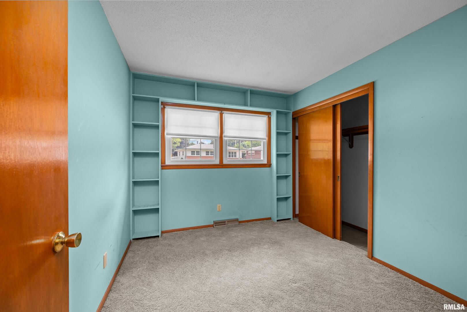 8010 8 1/2 Street W