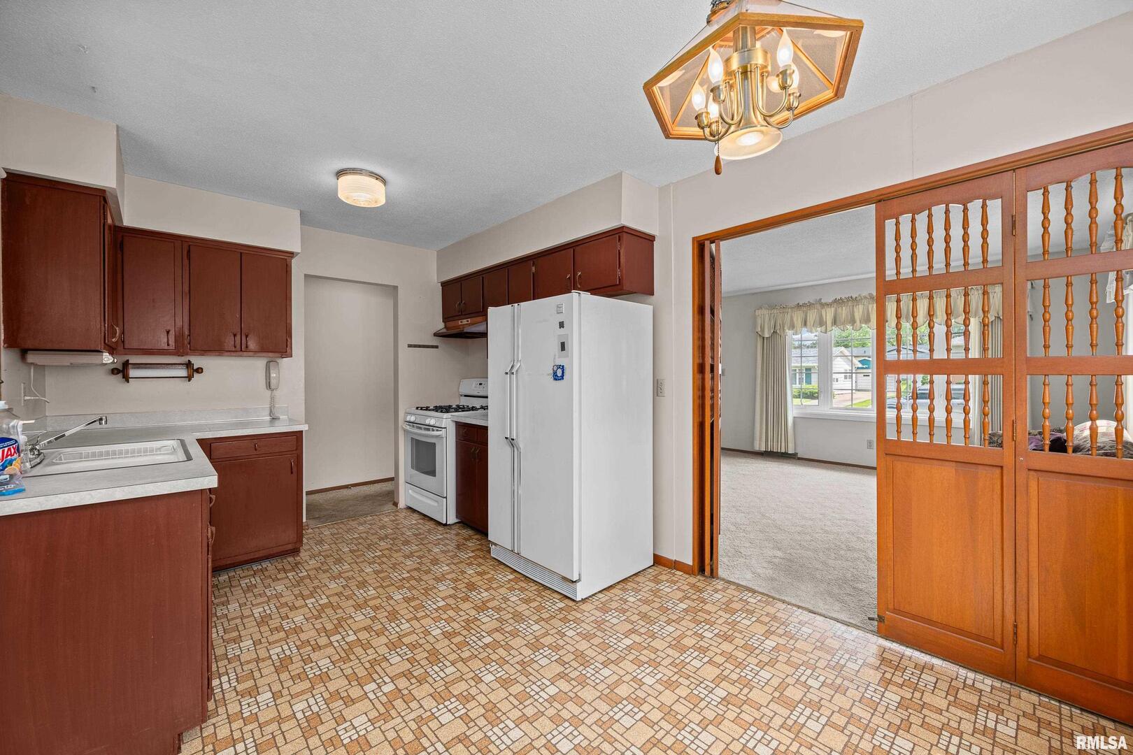 8010 8 1/2 Street W