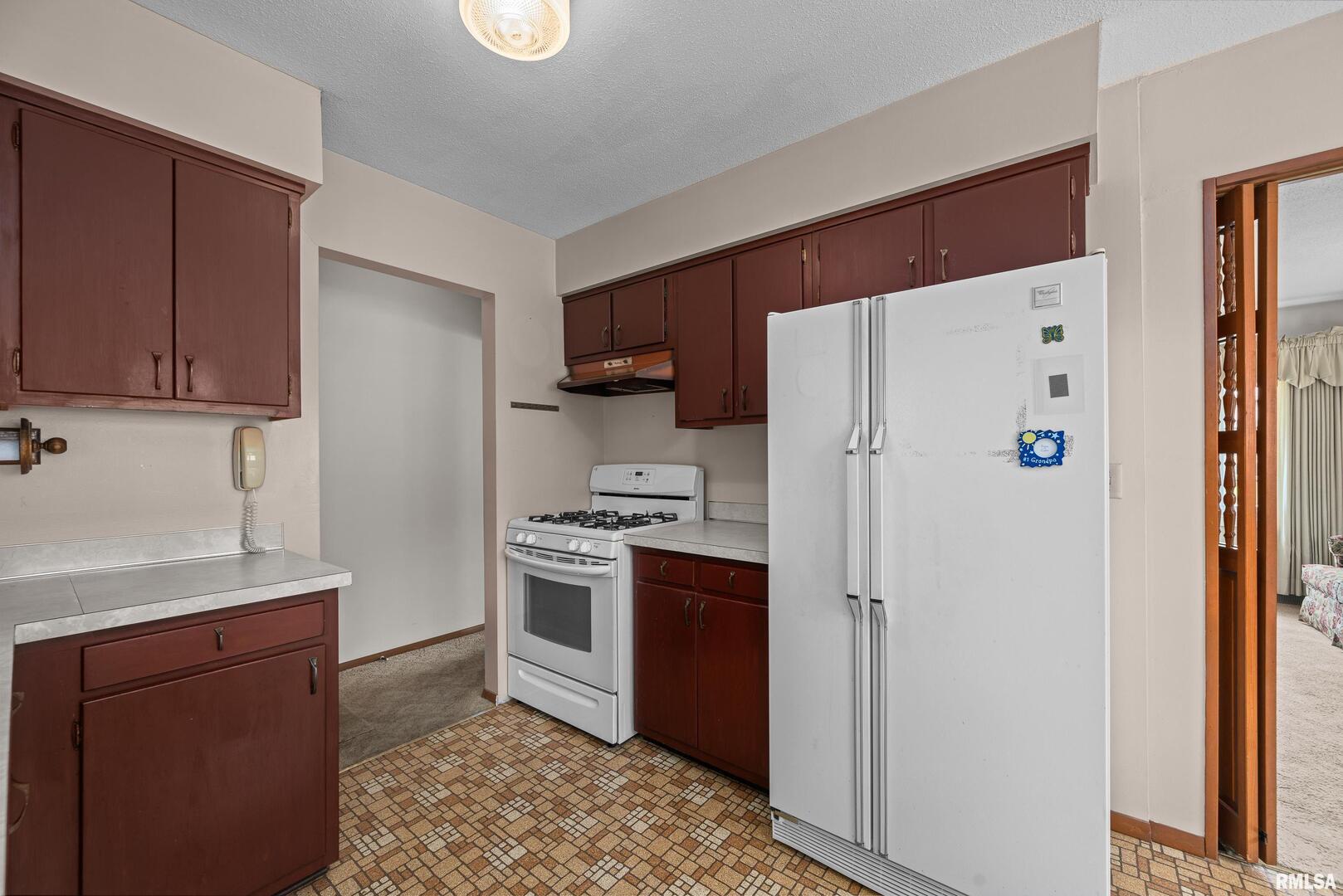 8010 8 1/2 Street W