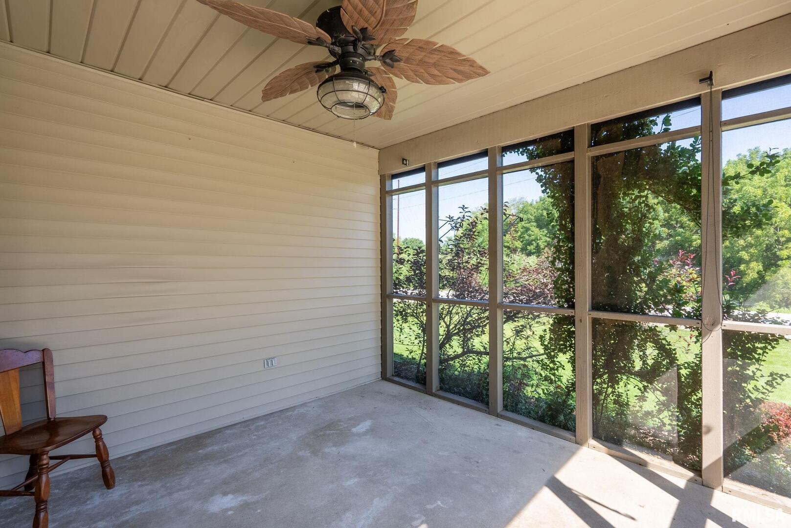 17 DEXTER Boulevard