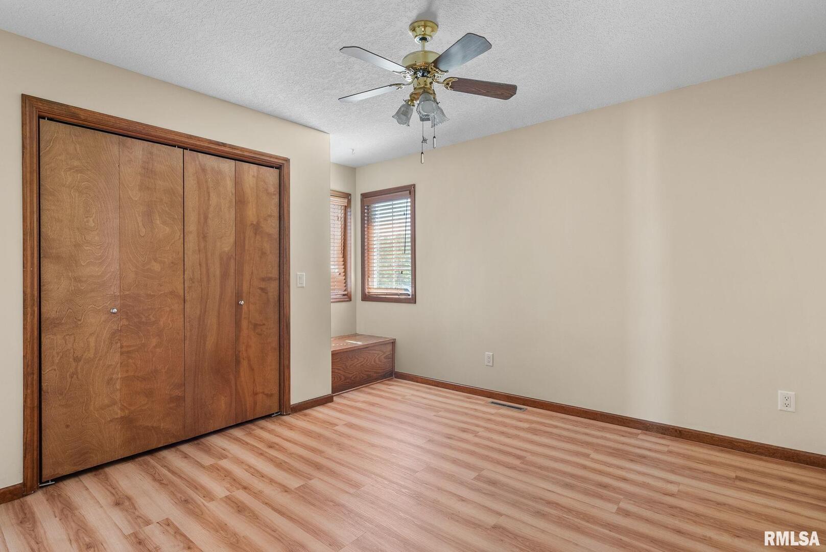 17 DEXTER Boulevard