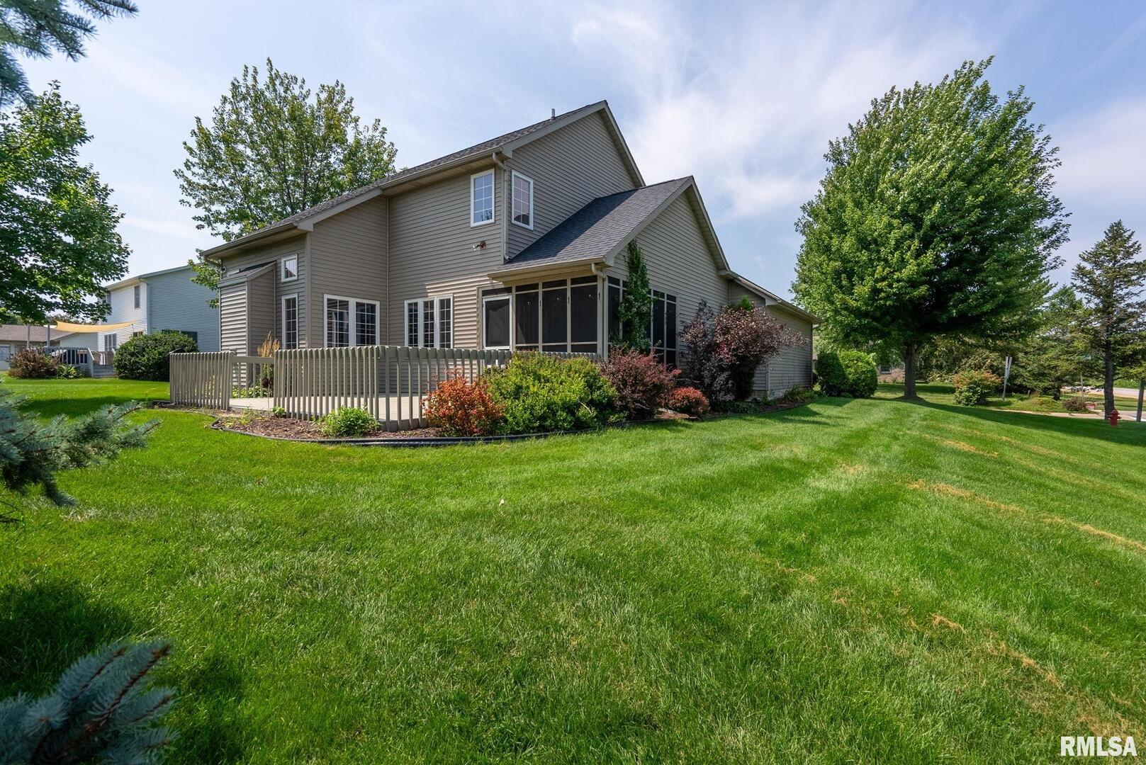 17 DEXTER Boulevard