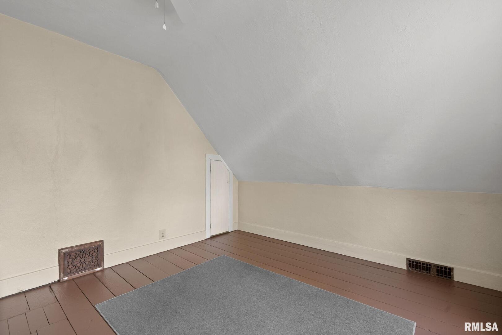 1631 16TH Street